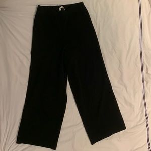 Aritzia Babaton brand women’s jersey wide leg pants